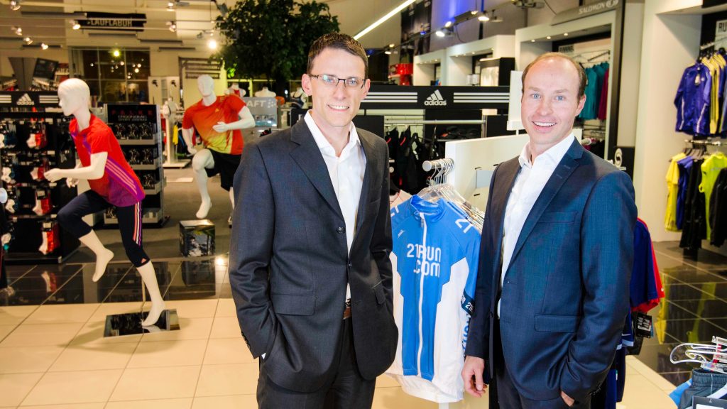 Blicken auf ein erfolgreiches Jahr 2012 der 21sportsgroup: Die beiden Geschäftsführer Jörg Mayer (links) und Michael Burk.