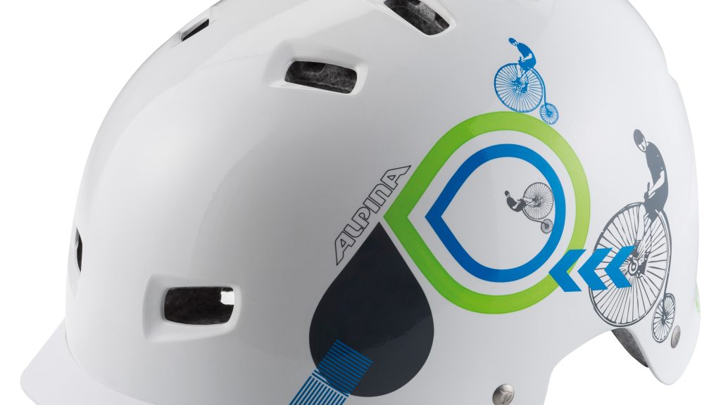Alpinas Park Helm mit abnehmbarem Visier bietet mit zehn Luftlöchern gute Belüftung für den Kopf.