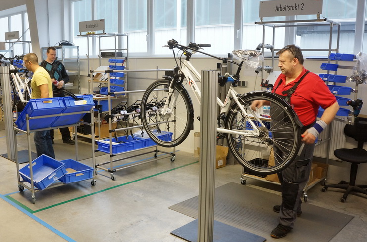 Made in Germany: Ansmann baut seine Elektrofahrräder an Einzelarbeitsplätzen.