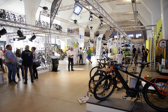 Premium-Marken in spanndendem Ambiente beim Bike Ordertag Nord.