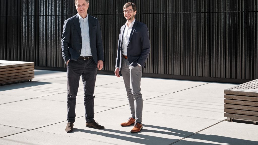 Alexander Wiedenbach (links) bildet jetzt mit Stefan Rosengarten das Geschäftsführungs-Duo der JobRad Leasing GmbH.