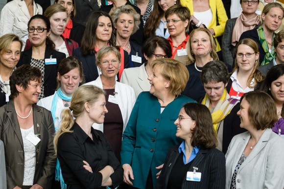 In Zukunft soll es weitere Treffen rund um das Thema Karriere und Vereinbarkeit von Beruf und Familie geben. Dann vielleicht auch mit männlicher Beteiligung. Foto: Bundesregierung/Kugler