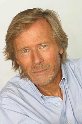 Der bekannte TV-Schauspieler Horst Janson ist bei den "E-Mobilitäts-Tagen" in Bad Füssing zu Gast.