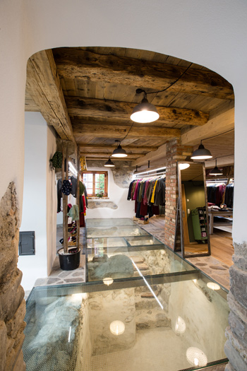 Berghisle Maloja Store Innenansicht